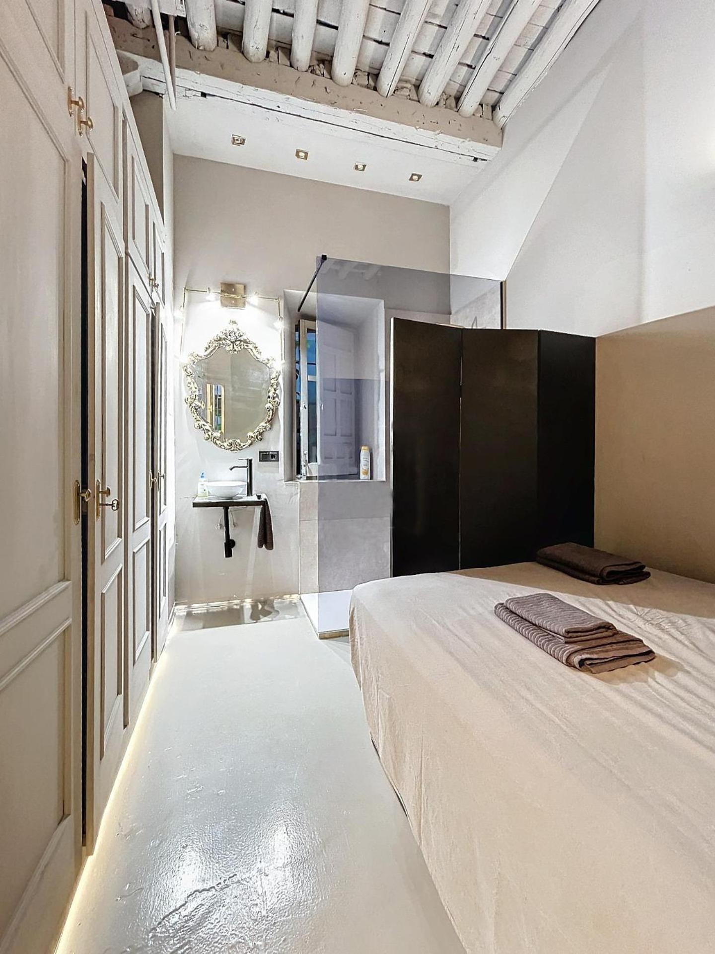 H&H Suite Santa Paula 그라나다 외부 사진